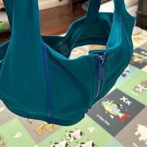 BuffBunny Front Zip Sportsbra XL